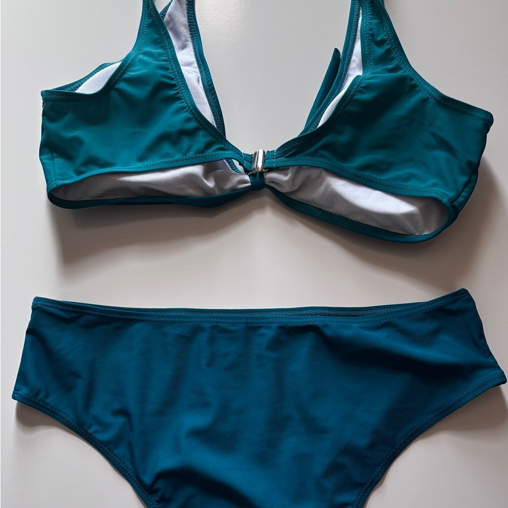 BIKINI - Picture 7 of 11